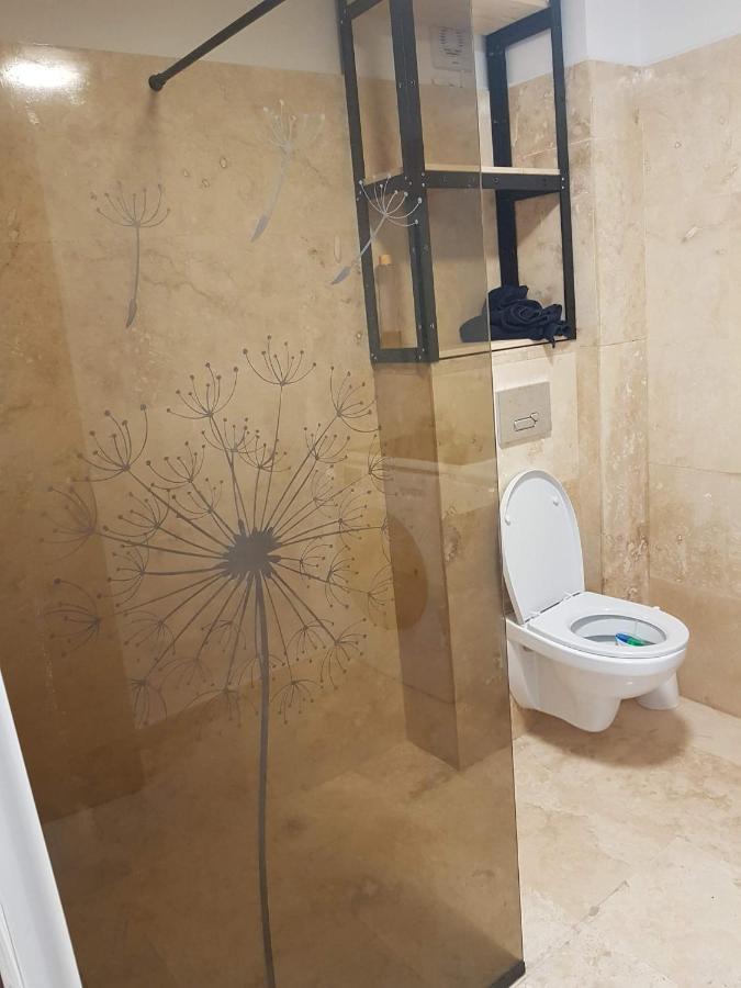 Rengo Apartment